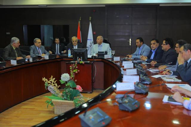 وزير النقل يبحث مع الهيئة العربية للتصنيع تدعيم التعاون المشترك فى السكك الحديدية