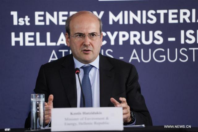 وزير الطاقة والبيئة اليوناني كوستيس خاتزيداكيس