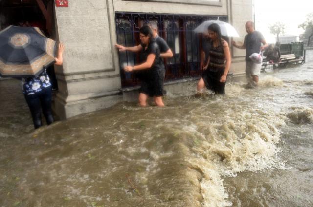 الفيضانات تغرق تركيا