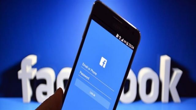 تنظيم الاتصالات: لا يمكننا إنشاء فيسبوك مصري.. والجميع أصبح عرضة للتجسس