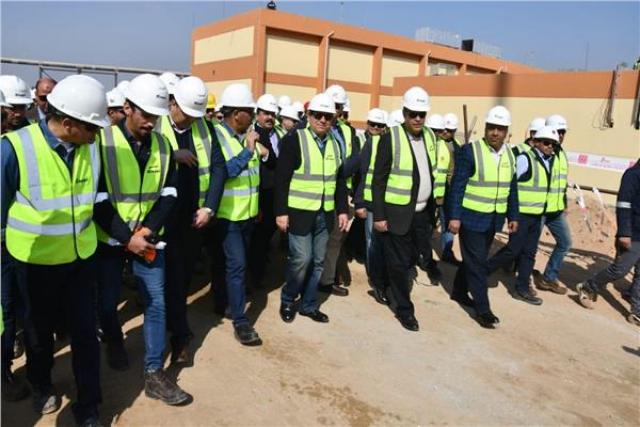 المهندس طارق الملا وزير البترول والثروة المعدنية يتفقد مشروع مجمع إنتاج البنزين