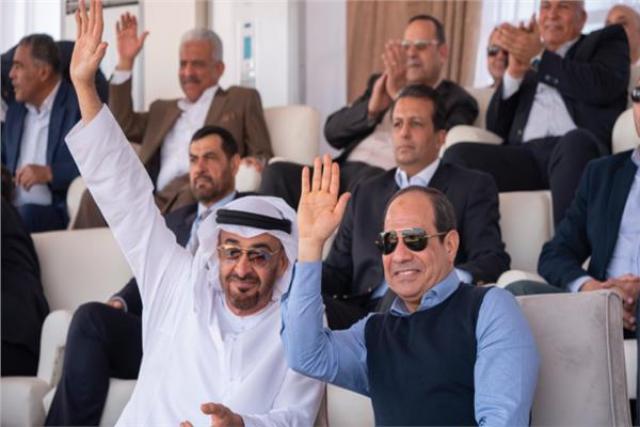 الرئيس السيسى ومحمد بنزايد حكم دبى فى مهرجان شرم الشيخ التراثي