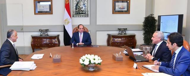 الرئيس يعقد اجتماعا مع طارق عامر لبحث إجراءات الحفاظ على الاستقرار النقدي