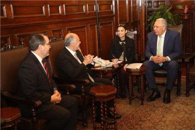 «القصير» ورئيس البرلمان الشيلي يبحثان أوجه التعاون الزراعي
