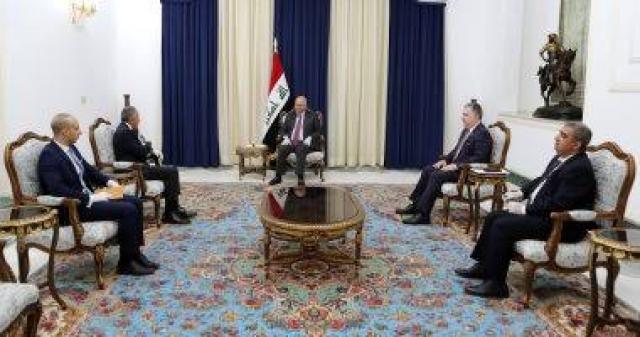 الرئيس العراقى يبحث مع سفير مصر ببغداد جهود مكافحة كورونا 