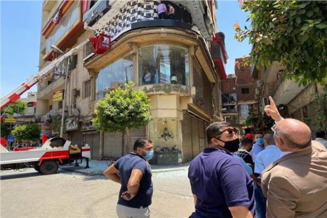 نائب محافظ القاهرة يقود حملة لإزالة المخالفات بحي الموسكي