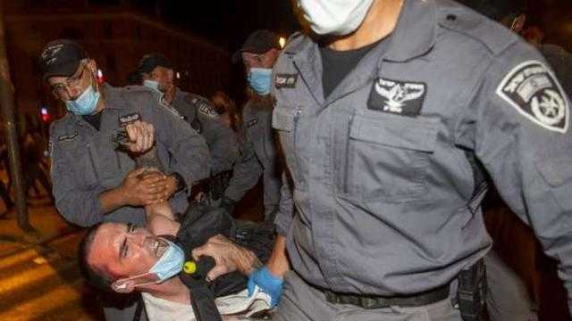 الشرطة الإسرائيلية تعتقل 38 شخصا في مظاهرات مناهضة لـ«نتنياهو»