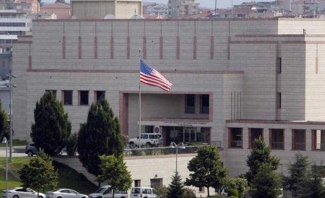 بسبب الإرهاب.. الولايات المتحدة تعلق تأشيرات السفر إلى تركيا 