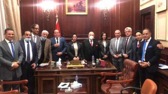 نواب الوفد يطالبون «أبو شقة» برئاسة الهيئة البرلمانية بالشيوخ