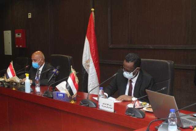 وزير النقل يعلن بدء الربط السككي بين مصر والسودان يوليو المقبل