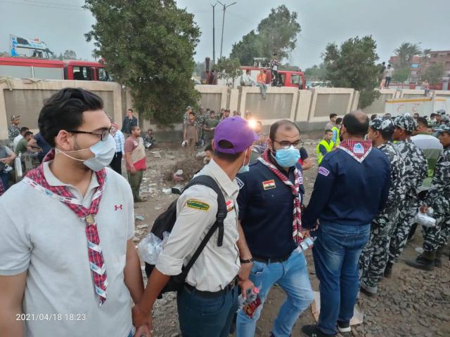 فرق جوالة الشباب والرياضة تشارك في حل أزمة حادث قطار طوخ