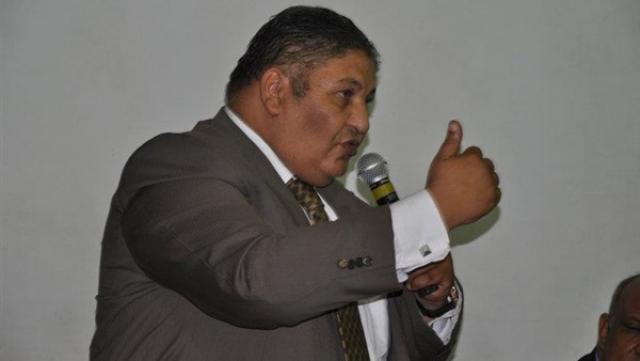 النائب وفيق عزت