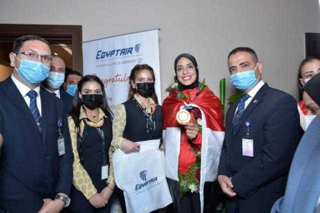 مصر للطيران تستقبل أبطال الذهب والفضة في أولمبياد طوكيو بمطار القاهرة