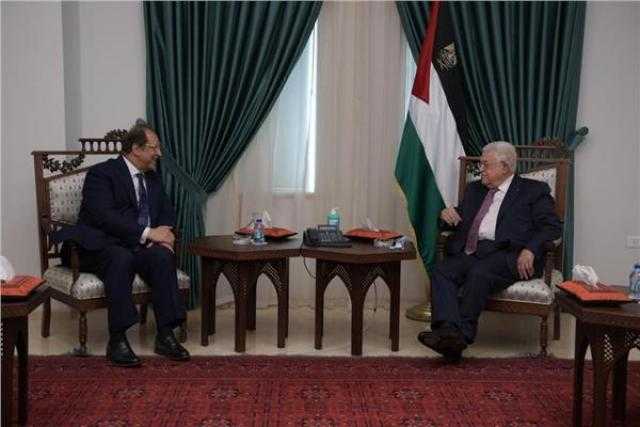 الوزير عباس كامل ينقل لأبو مازن تأكيد الرئيس السيسي دعم مصر للقضية الفلسطينية