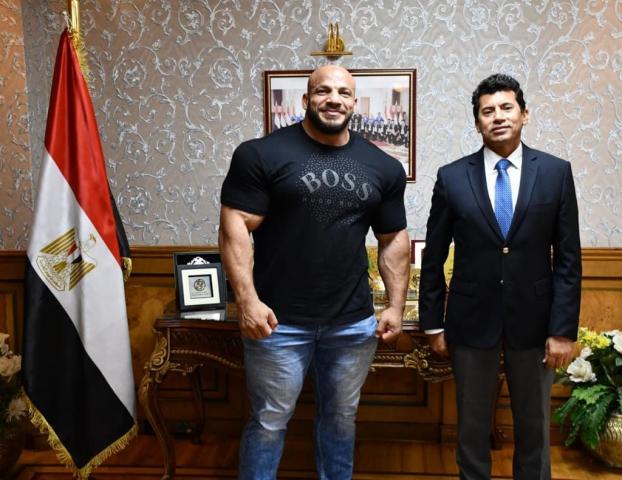 وزير الشباب و الرياضة و بيج رامي