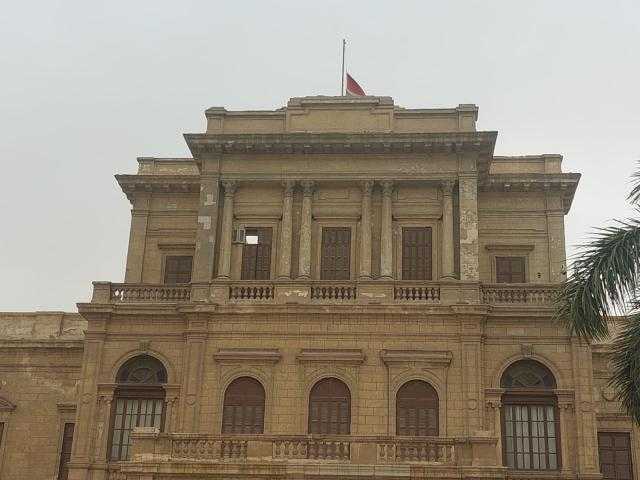 مجلس الشيوخ ينكس الأعلام حداداً على رئيس الامارات