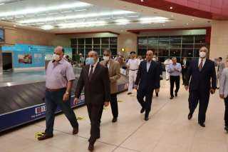 وزير الطيران يتفقد مطار شرم الشيخ .. ويوجه بتقديم كافة التسهيلات لضيوف مصر| صور