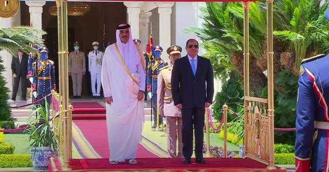 أمير قطر: حريصون على تعظيم الاستثمارات القطرية فى مصر واستغلال الفرص الاستثمارية العريضة