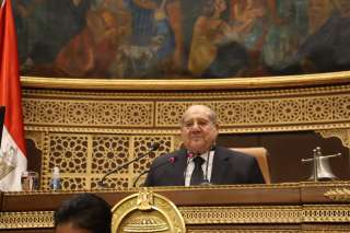 عبد الرازق يرفع أعمال الجلسة العامة للشيوخ لـ12 مايو