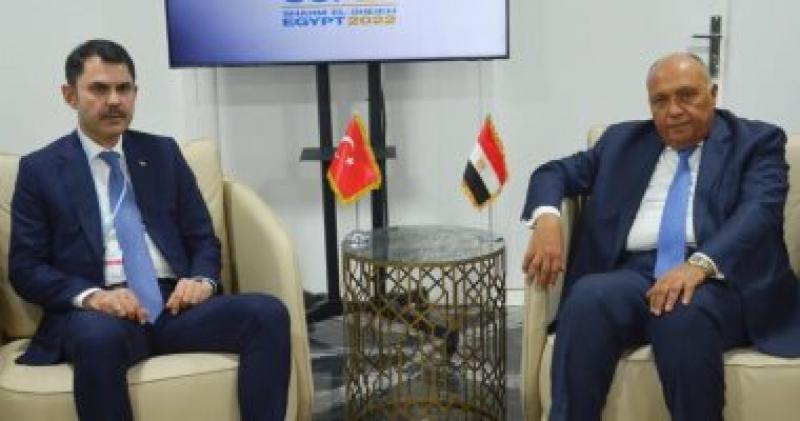 سامح شكري يستقبل وزير البيئة التركي