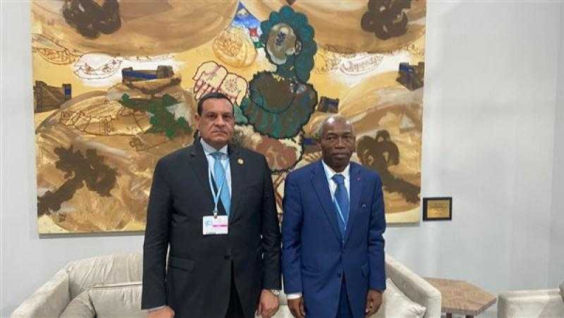 وزير التنمية المحلية يلتقي وزير الغابات الكاميروني بقمة المناخ لبحث تعزيز التعاون