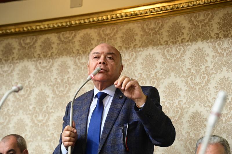 النائب وحيد قرقر