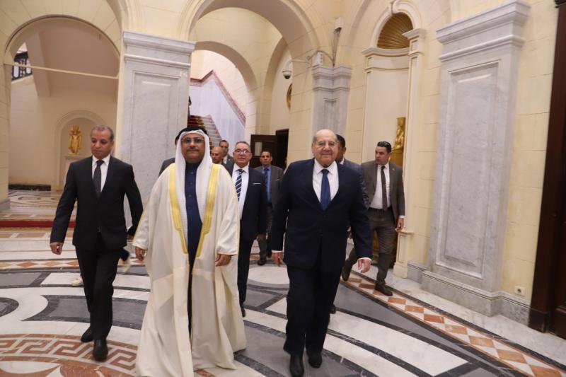 بوابة البرلمان