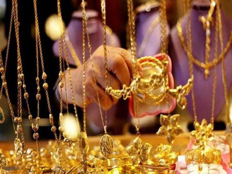 أسعار الذهب تنخفض 20 جنيها.. وعيار 21 يسجل 2440 جنيها للجرام