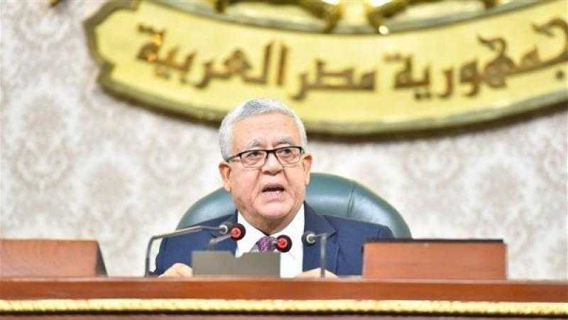 النواب يبدأ مناقشة قانون يسمح بالترخيص لوزير البترول بالتنقيب في شمال سيناء