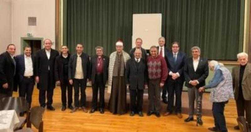 موفد الأوقاف بألمانيا يرفع الأذان داخل الكنيسة الإنجيلية فى دعوة للتسامح