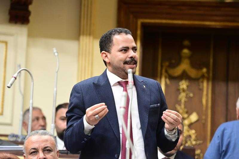 زعيم الأغلبية البرلمانية: توفير الحياة الكريمة وسد عجز الموازنة من أهم متطلبات الحوار الوطن