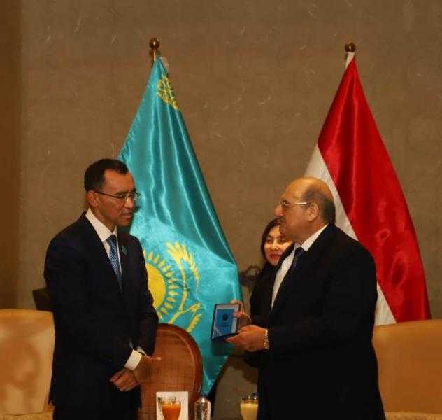 كازخستان تمنح رئيس مجلس الشيوخ وسام الصداقة