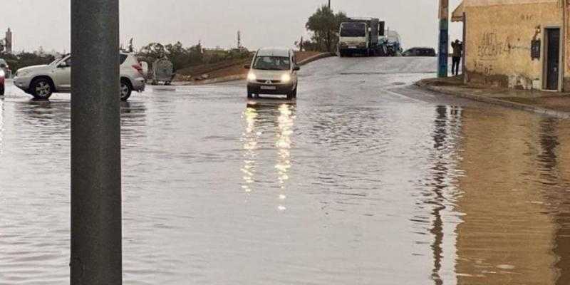 سيول جارفة تضرب مدينة ميدلت بالمغرب بعد أيام من كارثة الزلزال المدمر