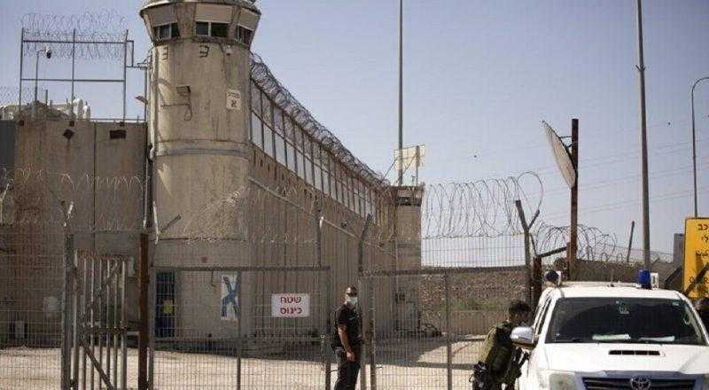 قوات الشاباك والشرطة الإسرائيلية تستنفر بسجن الدامون لإطلاق سراح الأسرى