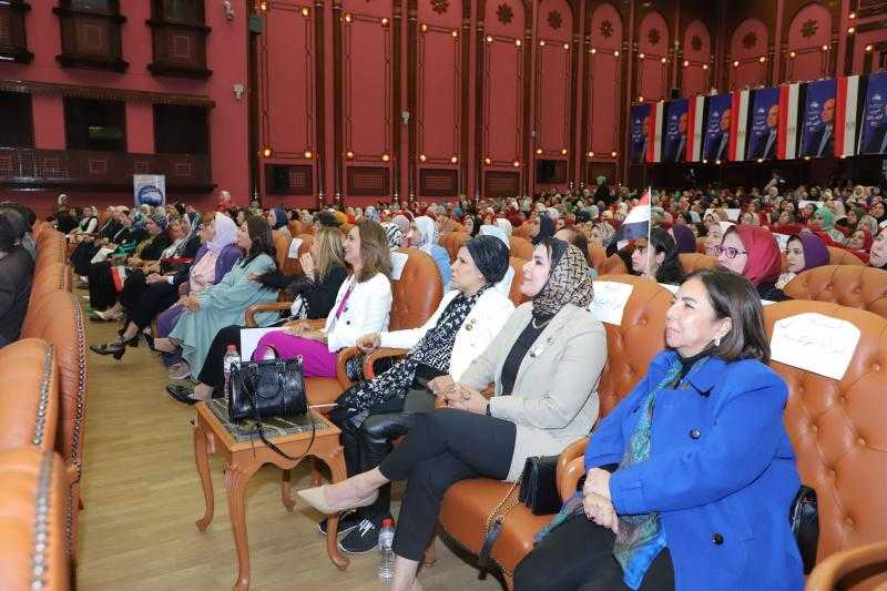 مؤتمر جماهيري حاشد لأمانة المرأة المركزية بـ”مستقبل وطن”لدعم المرشح الرئاسي عبد الفتاح السيسي