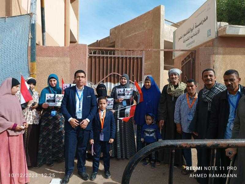 تزايد الحشود الناخبين أمام اللجان الانتخابية بمحافظة بني سويف