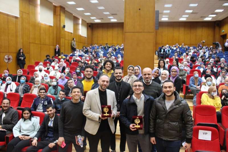 بوابة البرلمان
