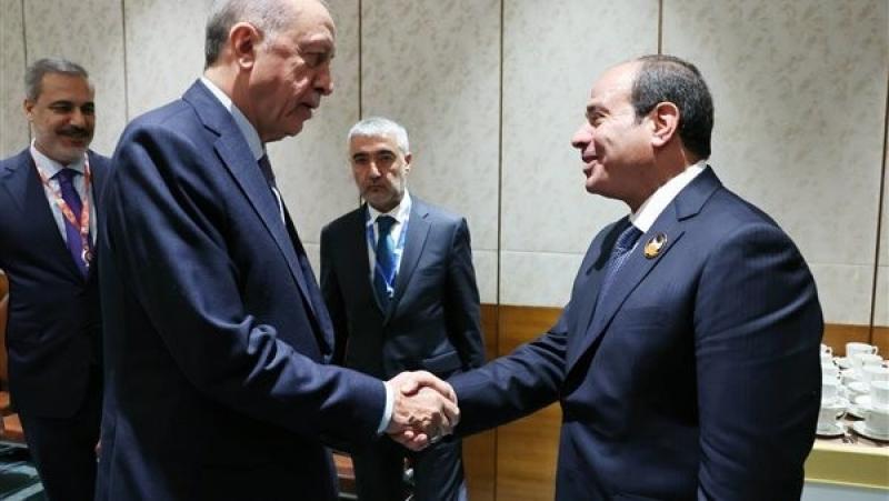 عاجل| الرئيس التركي رجب طيب أردوغان يصل القاهرة للقاء الرئيس السيسي