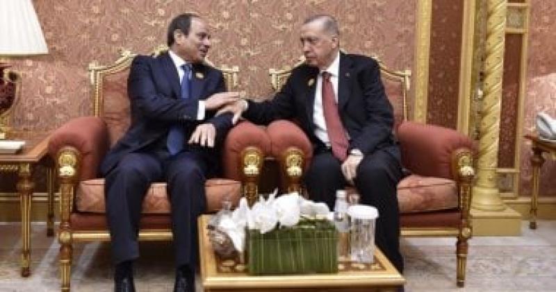 بوابة البرلمان