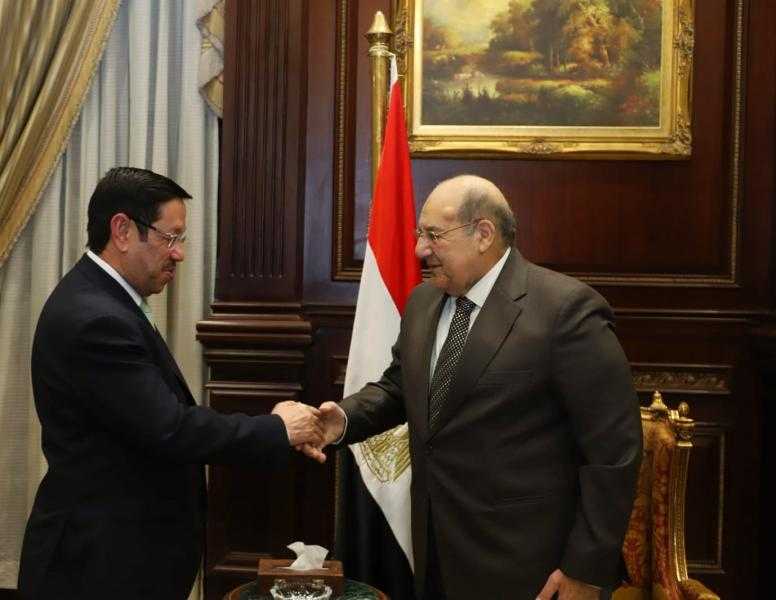 رئيس مجلس الشيوخ يلتقي سفير موريتانيا بالقاهرة