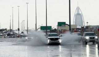 الإمارات تشهد أكبر كميات أمطار في تاريخها خلال 75 عاما
