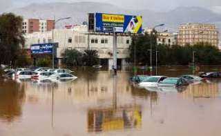 الأمطار الغزيرة بسلطنة عمان تتسبب في فيضان عدد من السدود