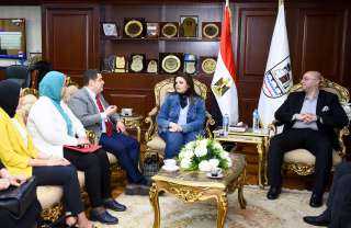 وزيرة الهجرة تلتقي أعضاء مجلسي النواب والشيوخ بمحافظة بني سويف