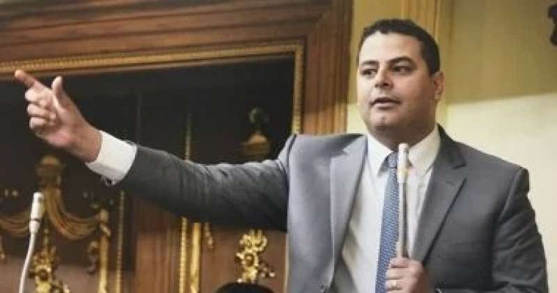 النائب نادر مصطفى