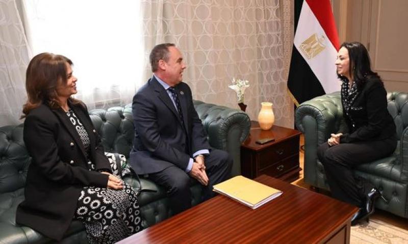 بوابة البرلمان