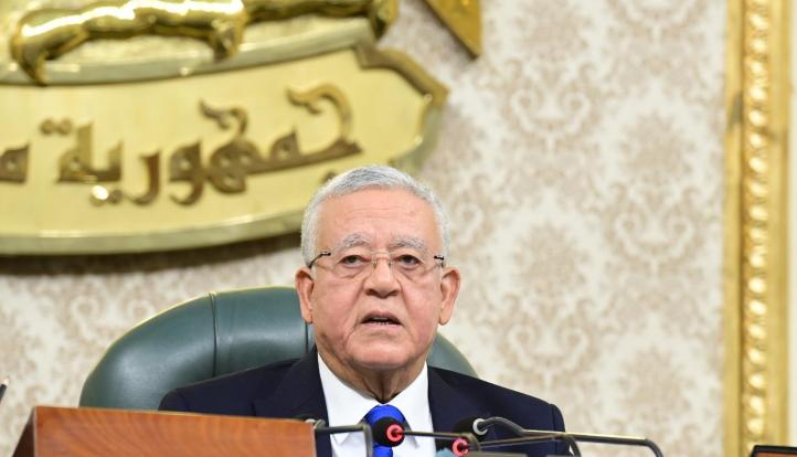 مجلس النواب يرجئ الموافقة النهائية على قانون المهن الطبية