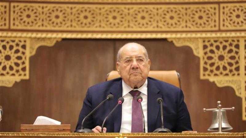 رئيس مجلس الشيوخ يفتتح الجلسة العامة