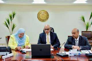 وزير التربية والتعليم يتابع امتحانات الدبلومات الفنية من غرفة العمليات المركزية بمقر الوزارة بالعاصمة الإدارية