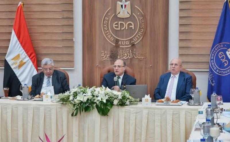 بمشاركة نائبي رئيس مجلس الوزراء للتنمية البشرية والصناعية.. رئيس هيئة الدواء المصرية يترأس الاجتماع الخامس عشر لمجلس إدارة الهيئة