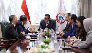 نائب رئيس مجلس الوزراء وزير الصحة يشهد توقيع اتفاقية تعاون بين وزارة الصحة وشركة ”إي هيلث”
